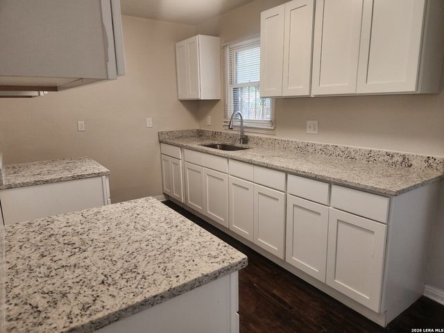 762 Marquette Dr, San Antonio, TX 78228
