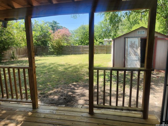 762 Marquette Dr, San Antonio, TX 78228