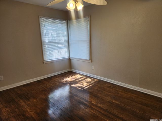 762 Marquette Dr, San Antonio, TX 78228
