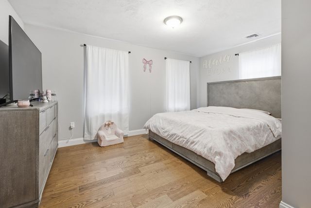 46 Clay St, Middleboro, MA 02346