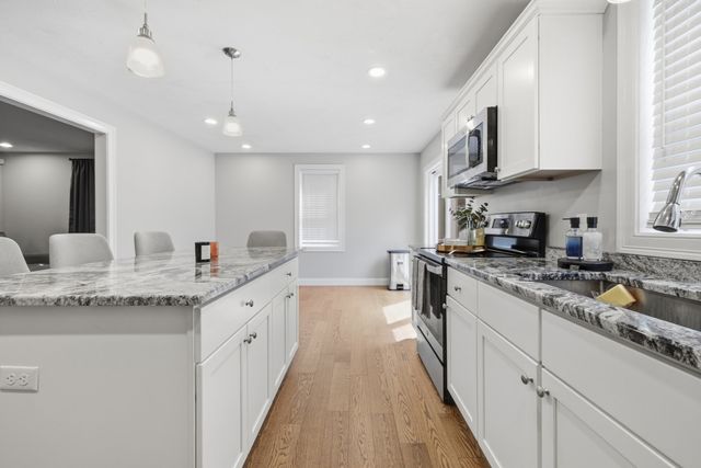 46 Clay St, Middleboro, MA 02346