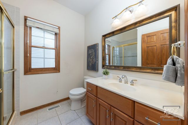 3307 Danlaur Court, Naperville, IL 60564