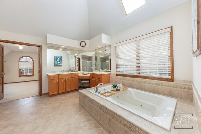 3307 Danlaur Court, Naperville, IL 60564