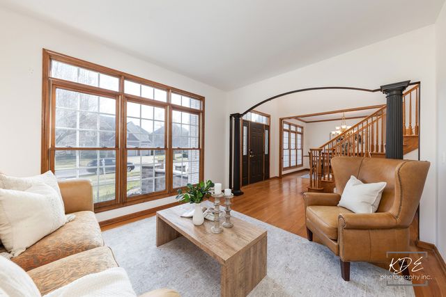 3307 Danlaur Court, Naperville, IL 60564