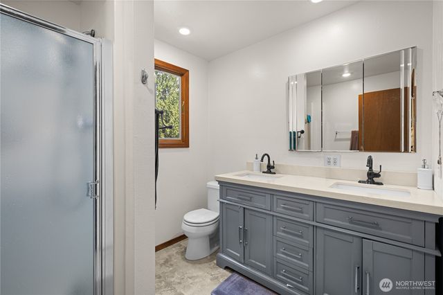 17909 230th Avenue NE, Woodinville, WA 98077