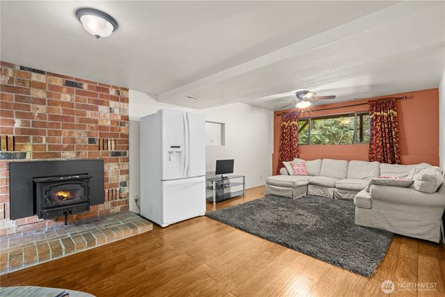 17909 230th Avenue NE, Woodinville, WA 98077