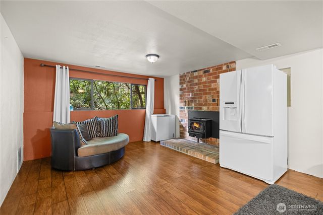 17909 230th Avenue NE, Woodinville, WA 98077