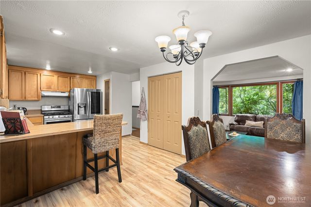 17909 230th Avenue NE, Woodinville, WA 98077
