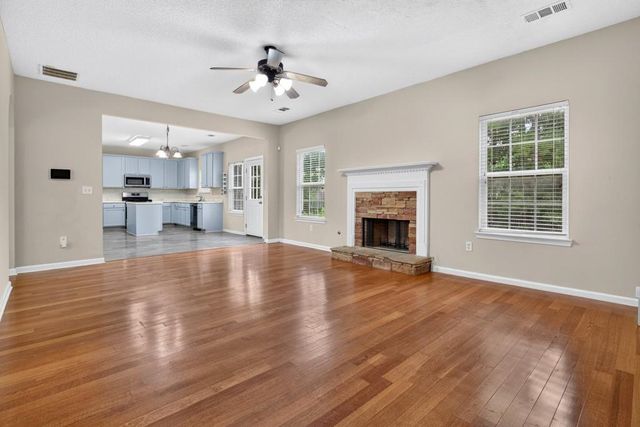 719 Winesap Court, Hampton, GA 30228