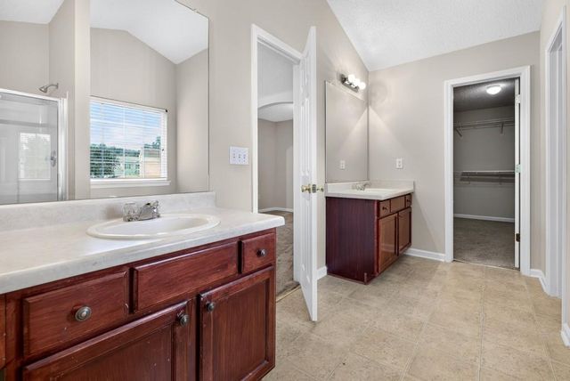719 Winesap Court, Hampton, GA 30228