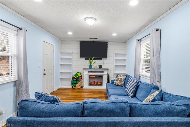 1365 W Sedgefield Drive, Winston-salem, NC 27107