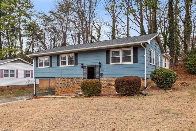 1365 W Sedgefield Drive, Winston-salem, NC 27107