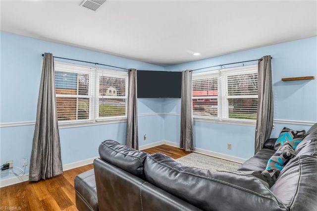 1365 W Sedgefield Drive, Winston-salem, NC 27107