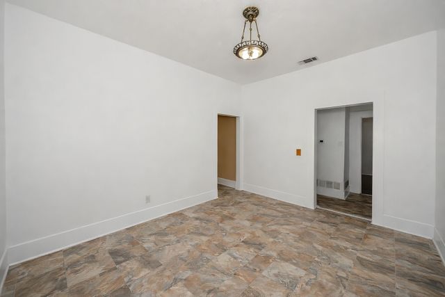 311 W Spring Street, Weatherford, TX 76086