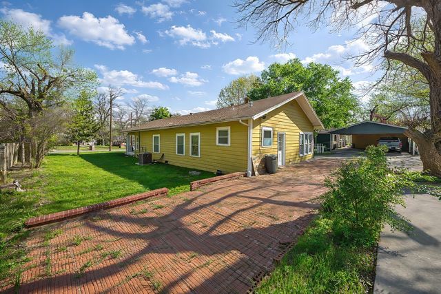 311 W Spring Street, Weatherford, TX 76086