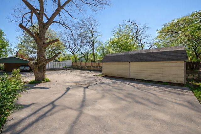 311 W Spring Street, Weatherford, TX 76086