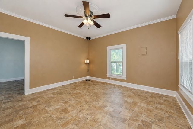 311 W Spring Street, Weatherford, TX 76086