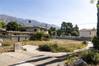 1210 N Altadena Drive, Pasadena, CA 91107