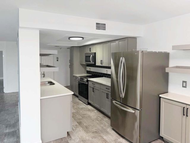 5460 N Ocean Drive 1d, Singer Island, FL 33404