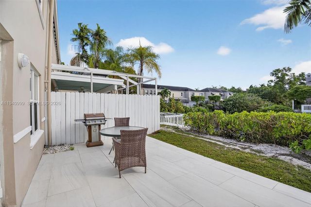 7110 SW 54th St, Miami, FL 33155