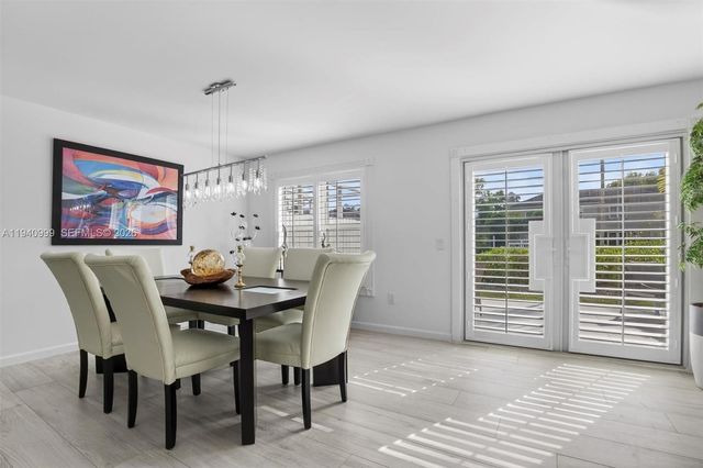 7110 SW 54th St, Miami, FL 33155