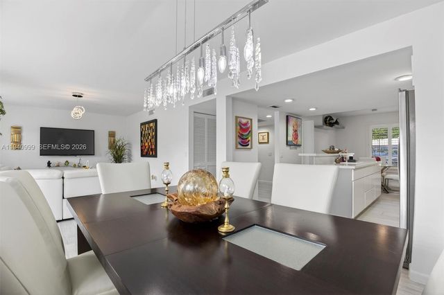 7110 SW 54th St, Miami, FL 33155