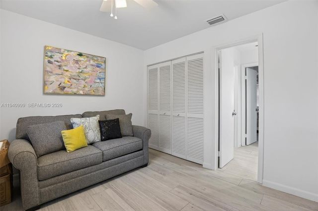 7110 SW 54th St, Miami, FL 33155