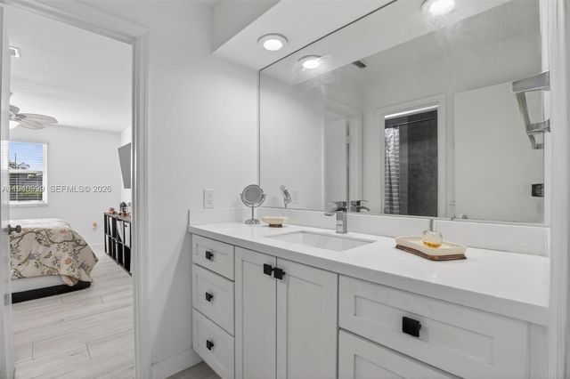 7110 SW 54th St, Miami, FL 33155