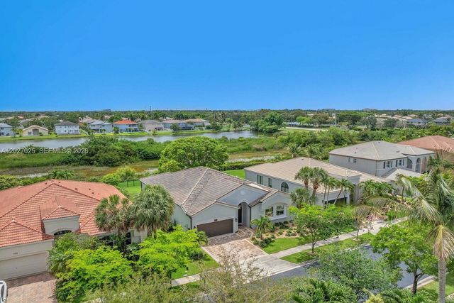 1453 SW 167th Ave, Pembroke Pines, FL 33027
