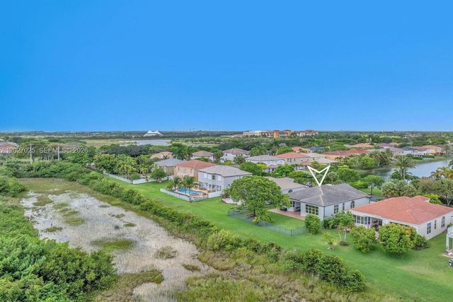1453 SW 167th Ave, Pembroke Pines, FL 33027