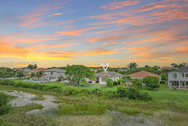 1453 SW 167th Ave, Pembroke Pines, FL 33027