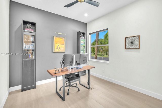 1453 SW 167th Ave, Pembroke Pines, FL 33027