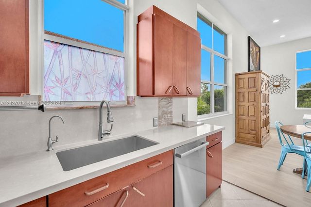 1453 SW 167th Ave, Pembroke Pines, FL 33027