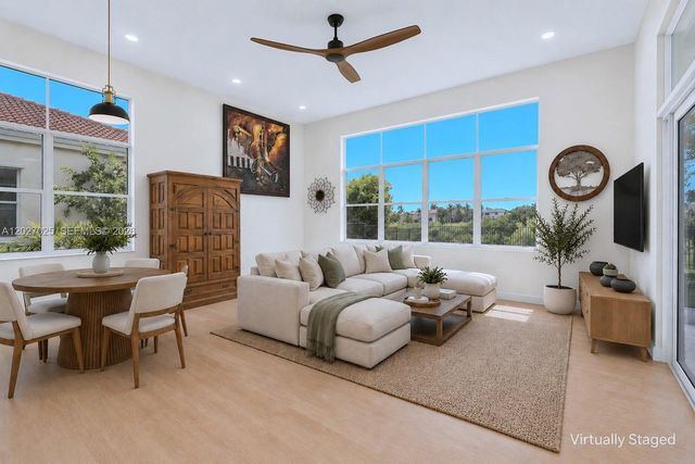 1453 SW 167th Ave, Pembroke Pines, FL 33027