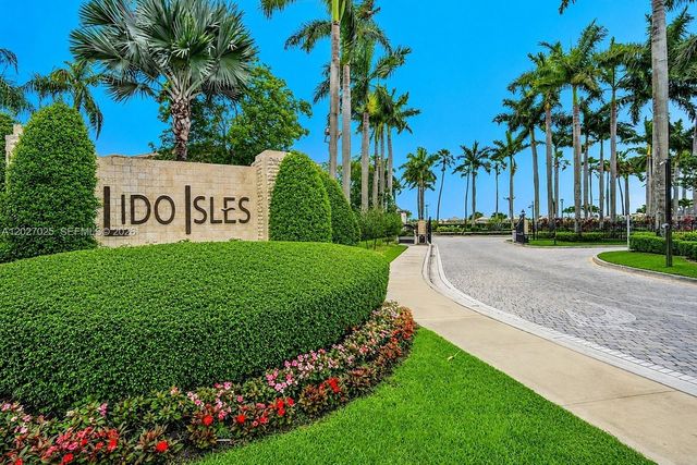 1453 SW 167th Ave, Pembroke Pines, FL 33027