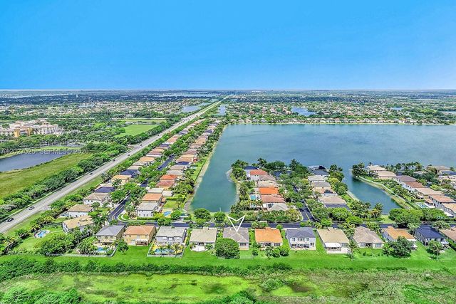 1453 SW 167th Ave, Pembroke Pines, FL 33027