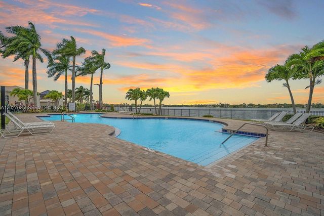 1453 SW 167th Ave, Pembroke Pines, FL 33027