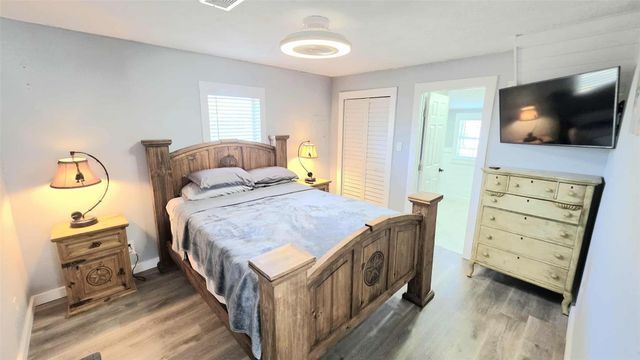 16623 Jolly Roger Road, Galveston, TX 77554