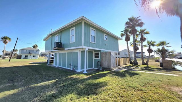 16623 Jolly Roger Road, Galveston, TX 77554