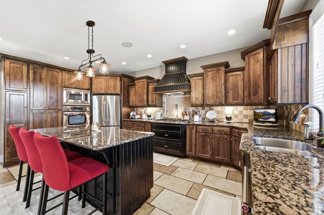 2098 S 550 W, Syracuse, UT 84075