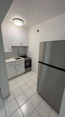 51 Edgewater Drive 4, Coral Gables, FL 33133