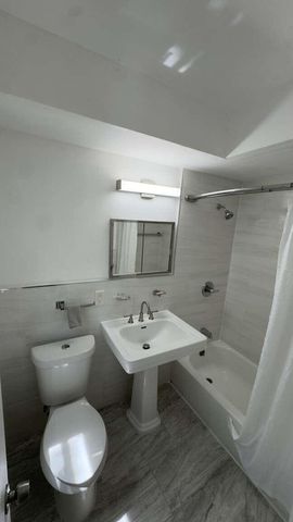 51 Edgewater Drive 4, Coral Gables, FL 33133