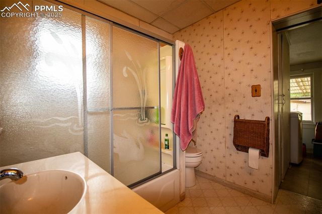 2815 Beacon Street, Colorado Springs, CO 80907