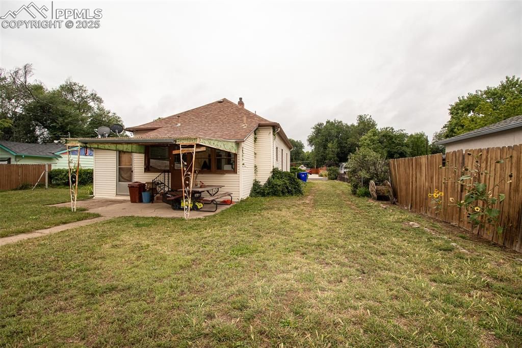 2815 Beacon Street, Colorado Springs, CO 80907