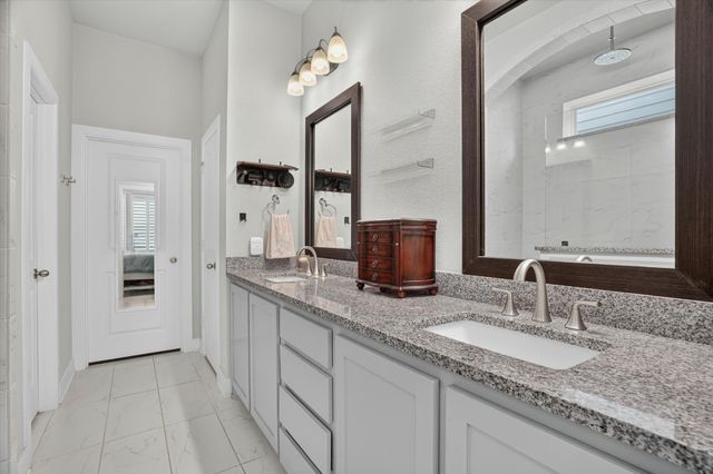 6028 Morningside Drive, North Richland Hills, TX 76180