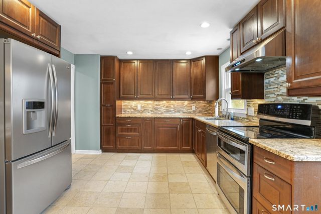 312 Turkey Roost Road, Monroe, CT 06468