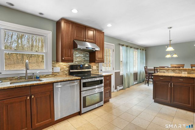 312 Turkey Roost Road, Monroe, CT 06468