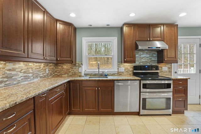 312 Turkey Roost Road, Monroe, CT 06468