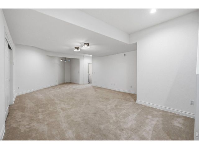 2554 Dutch Ct, Lafayette, CO 80026
