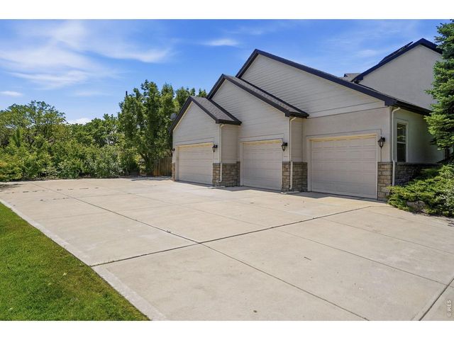 2554 Dutch Ct, Lafayette, CO 80026